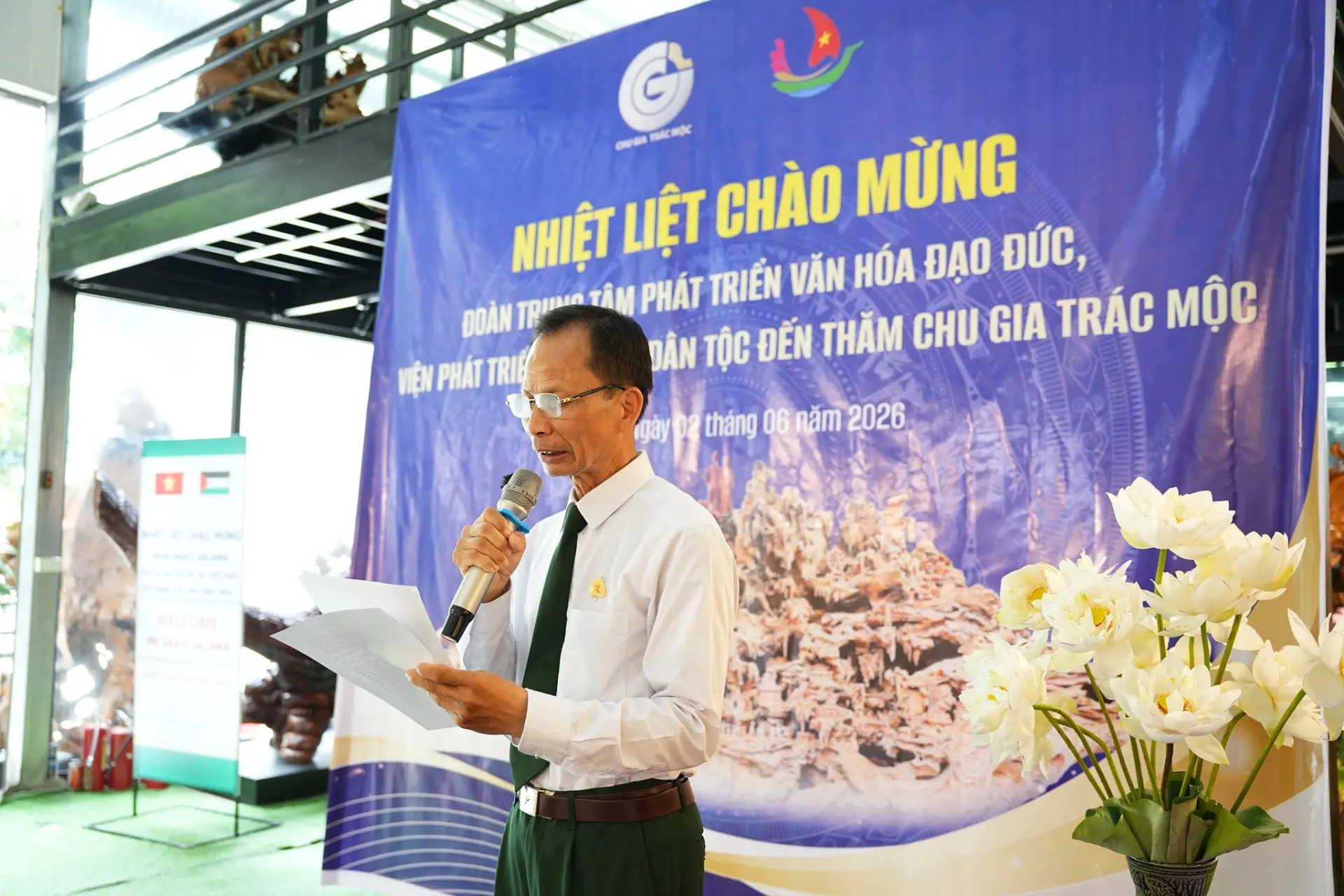 CHU GIA TRÁC MỘC HÂN HẠNH ĐÓN TIẾP ĐOÀN TRUNG TÂM PHÁT TRIỂN VĂN HÓA ĐẠO ĐỨC – VIỆN PHÁT TRIỂN VĂN HÓA DÂN TỘC